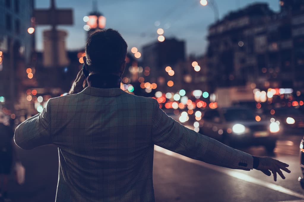 ¡Contrate a un taxista para su próxima celebración y viaje con confort!